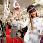 kirarina-fashion-show-train-keio-inokashira-line-tokyo-3